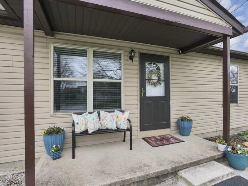 81 3rd Avenue SW, Etna, OH 43062 Photo 3