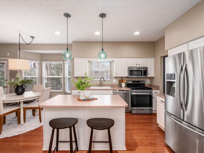 184 Stamford Drive, Powell, OH 43065 Photo 4