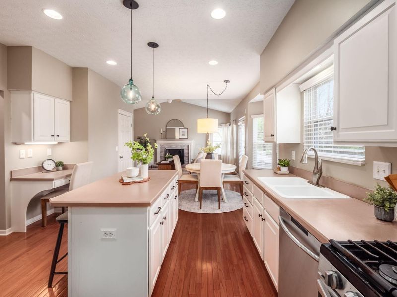 184 Stamford Drive, Powell, OH 43065 Photo 7