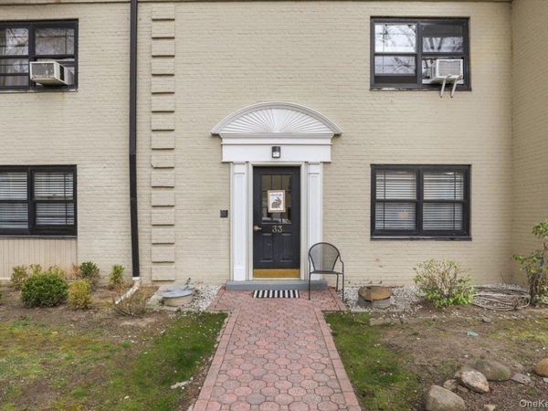 33 Manchester Road , Unit 2R, Eastchester, NY 10709