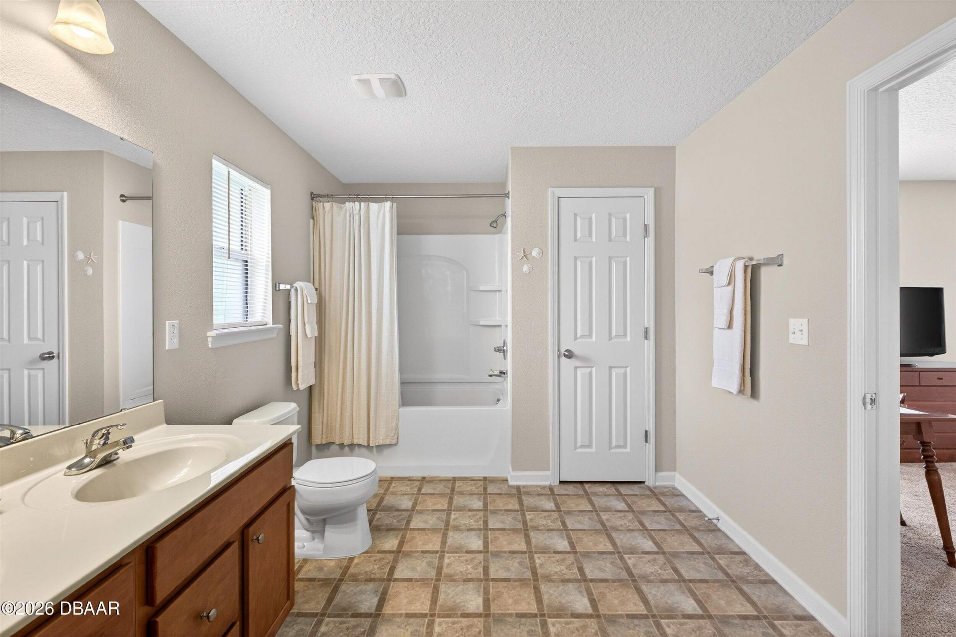 261 Bayberry Lakes Boulevard, Daytona Beach, FL 32124 Photo