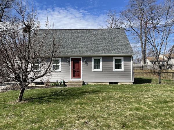 38 Driftwood Road, Springfield, MA 01128