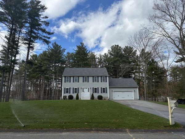24 Reservoir Road, Pembroke, MA 02359