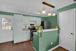 203 E Waverly Place Court photo 4