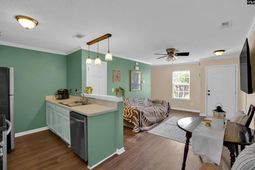 203 E Waverly Place Court photo 4