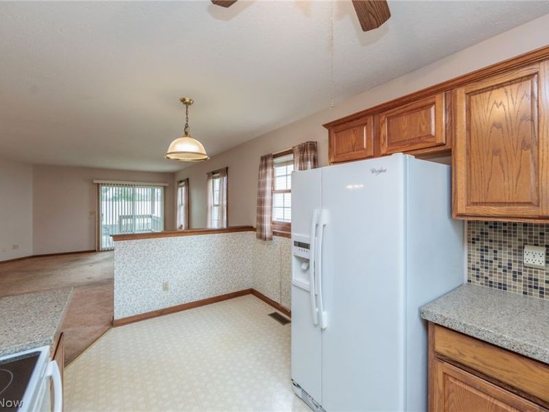 5779 Gateway Lane, Brook Park, OH 44142 Photo 15