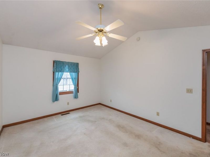 5779 Gateway Lane, Brook Park, OH 44142 Photo 22