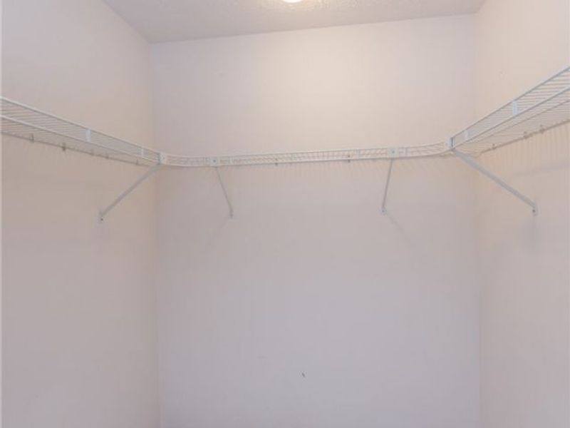 5779 Gateway Lane, Brook Park, OH 44142 Photo 23