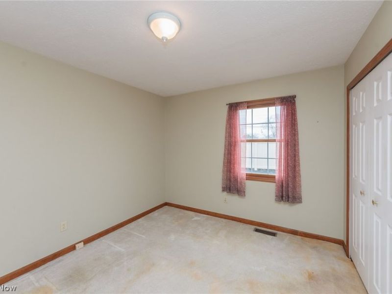 5779 Gateway Lane, Brook Park, OH 44142 Photo 27