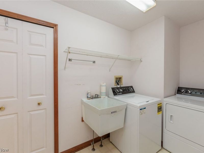 5779 Gateway Lane, Brook Park, OH 44142 Photo 41