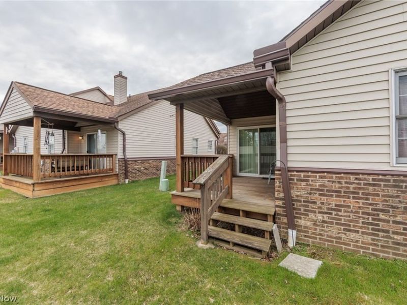 5779 Gateway Lane, Brook Park, OH 44142 Photo 46