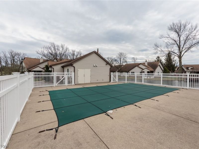 5779 Gateway Lane, Brook Park, OH 44142 Photo 50