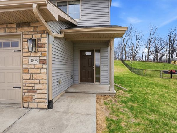 1008 Creekside Drive , Tiffin, IA 52340