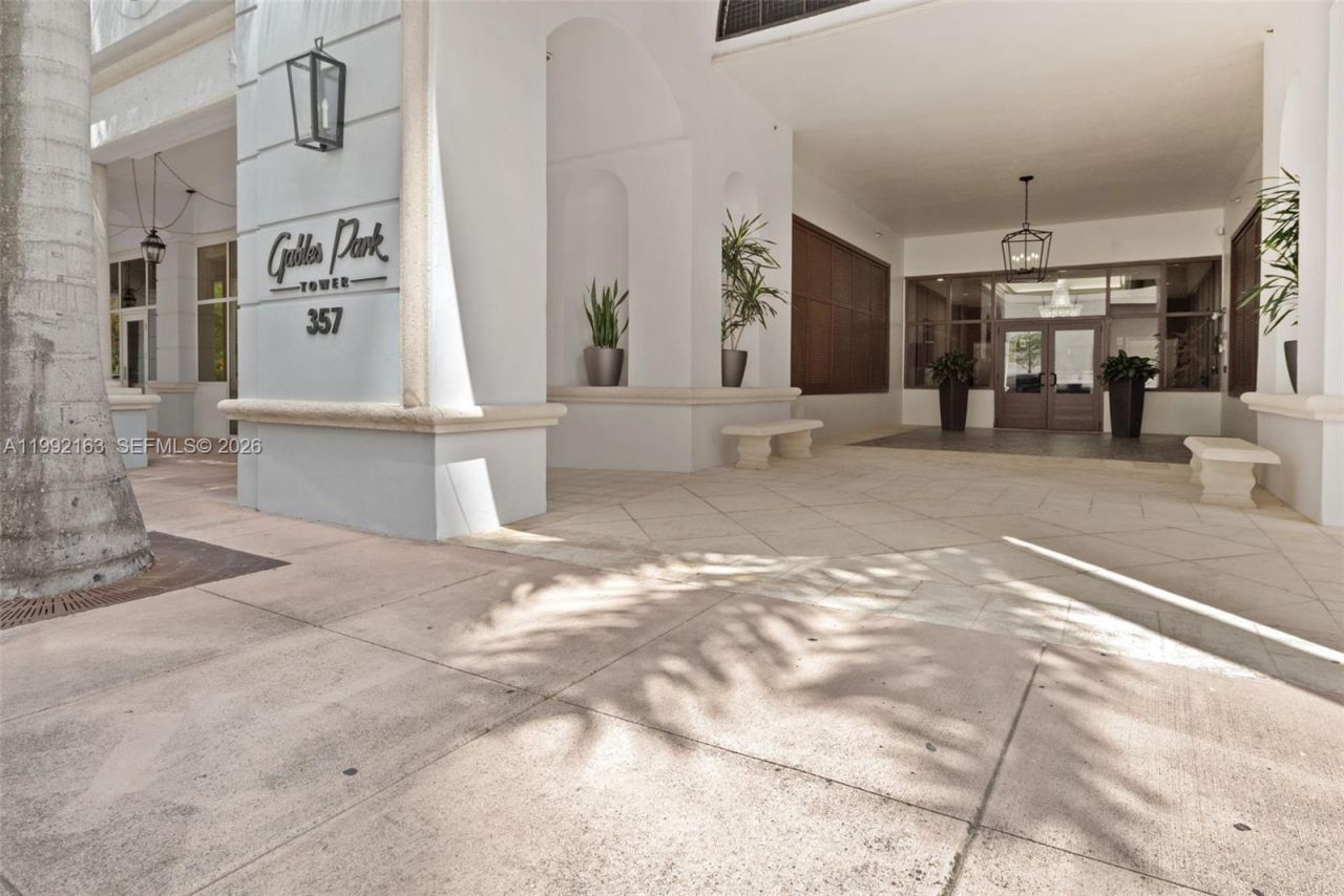 357 Almeria Ave , Unit 1006, Coral Gables, FL 33134 Photo