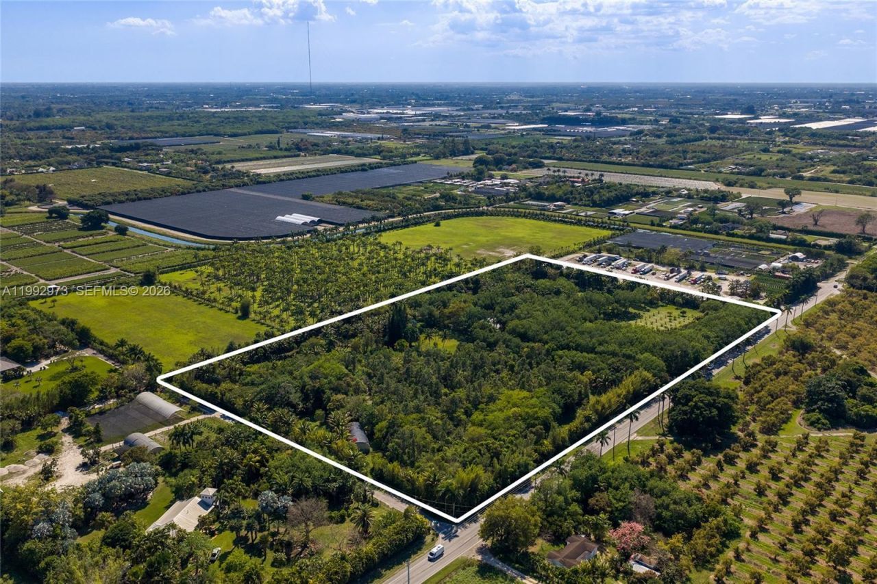 15000 SW 200th St, Miami, FL 33187 Photo