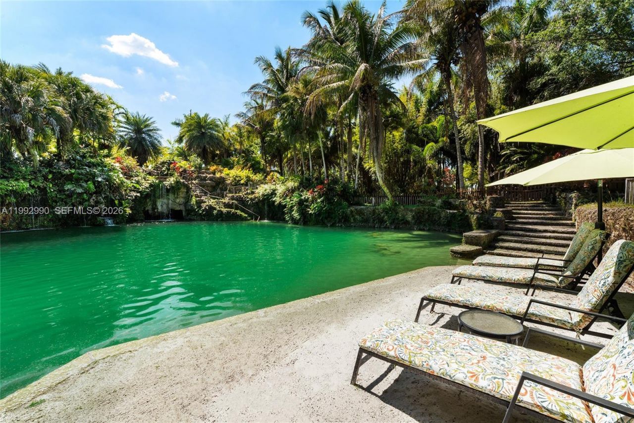 15000 SW 200th St, Miami, FL 33187 Photo