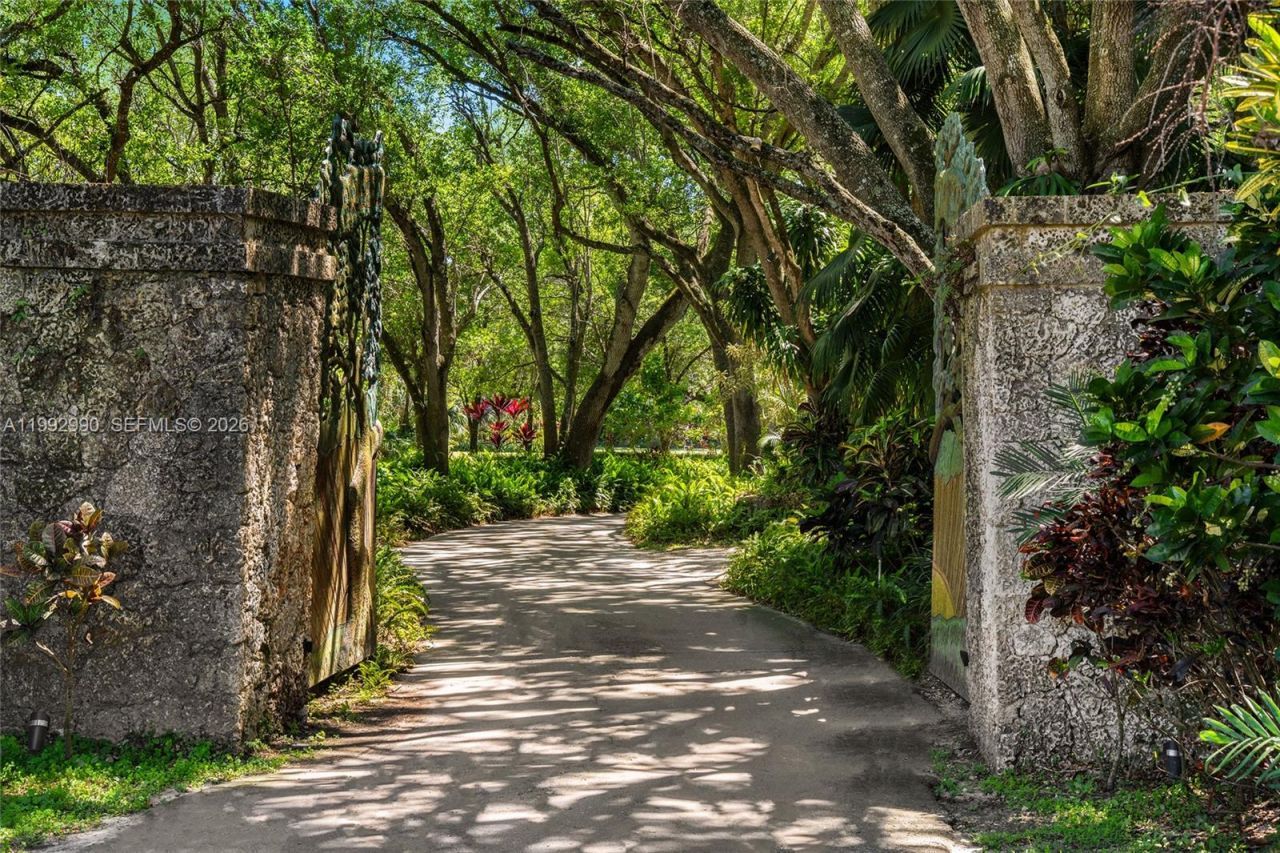 15000 SW 200th St, Miami, FL 33187 Photo