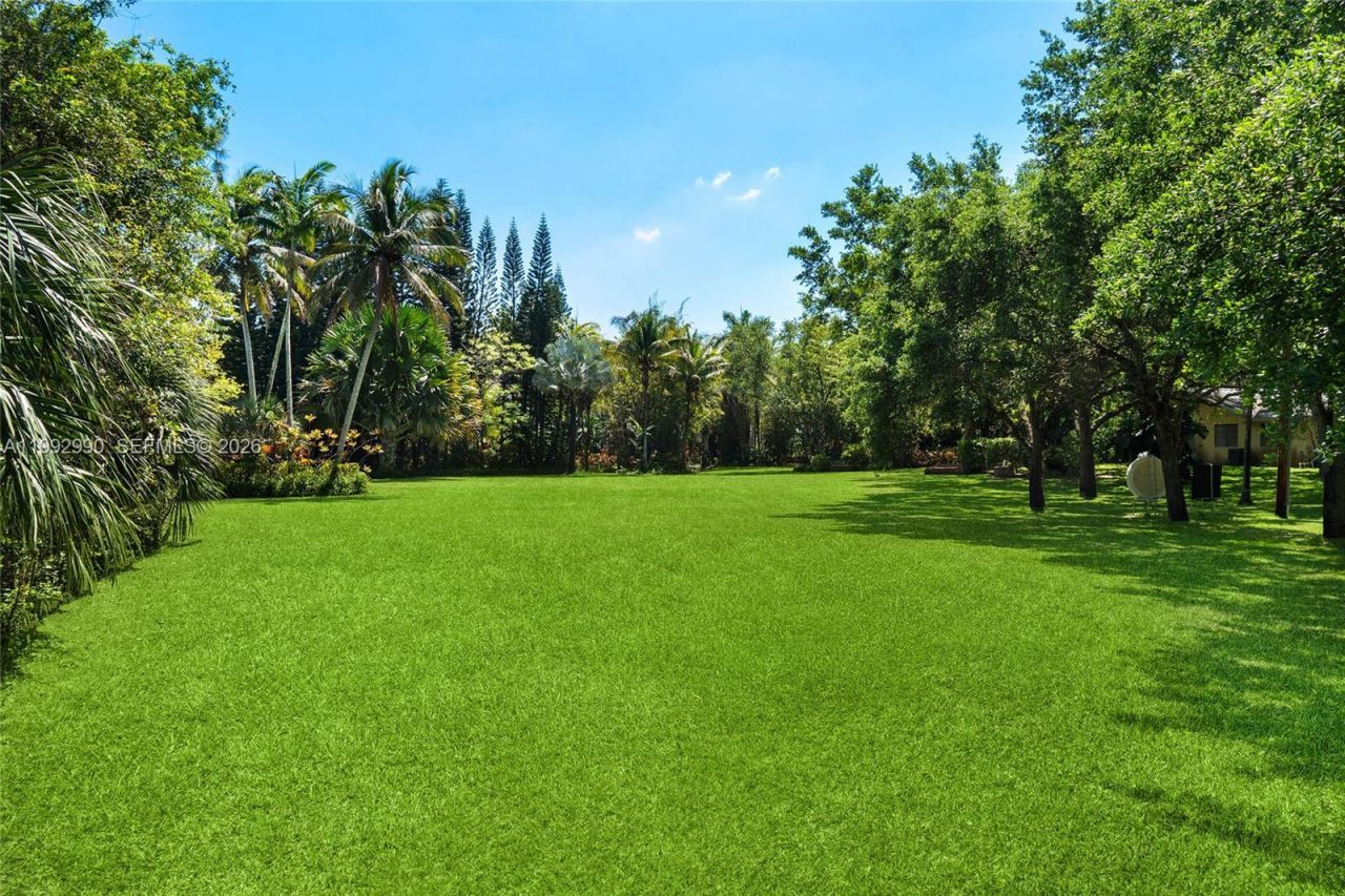 15000 SW 200th St, Miami, FL 33187 Photo