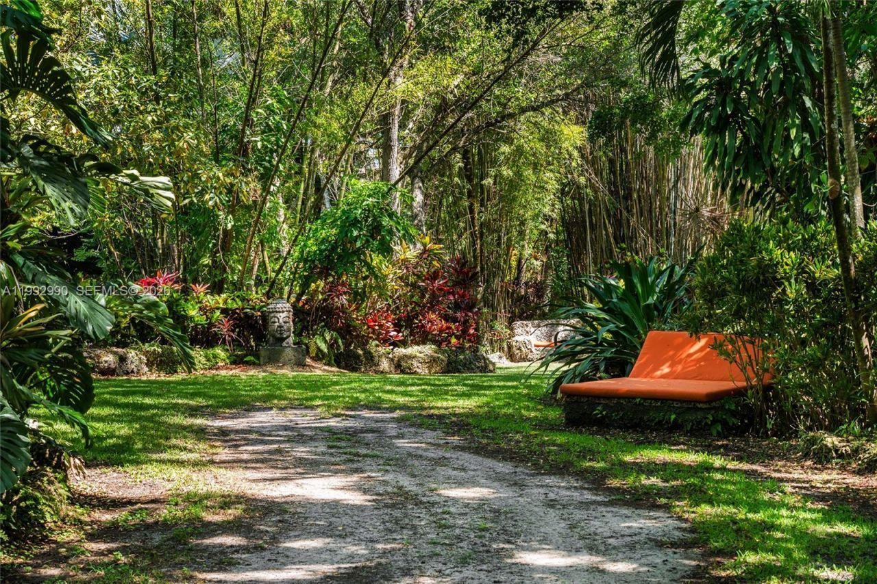 15000 SW 200th St, Miami, FL 33187 Photo