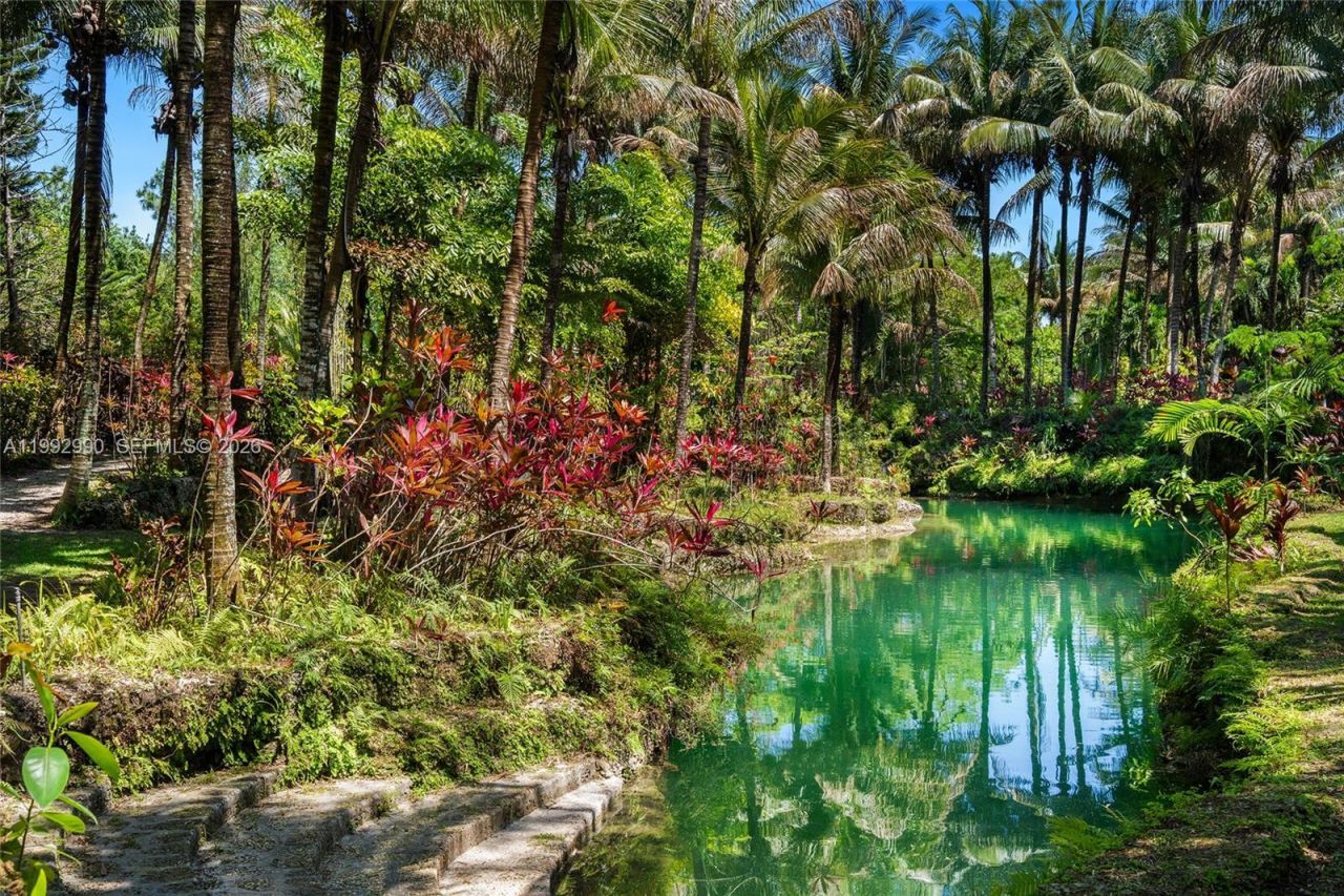 15000 SW 200th St, Miami, FL 33187 Photo