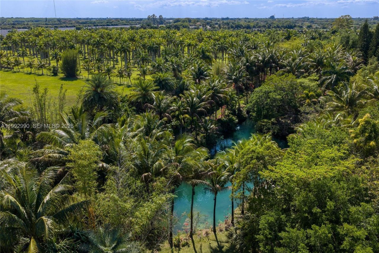 15000 SW 200th St, Miami, FL 33187 Photo