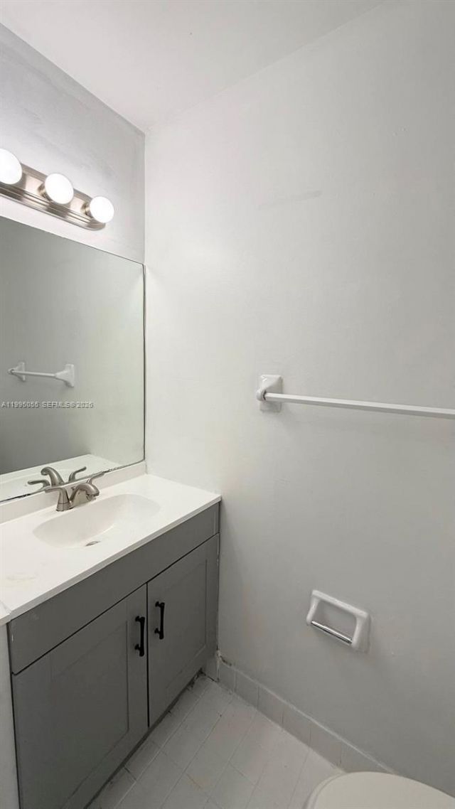 10026 Hammocks Blvd, Unit 206-6, Miami, FL 33196 Photo