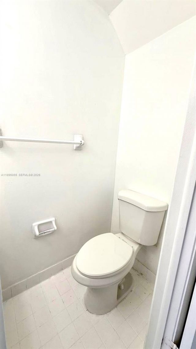 10026 Hammocks Blvd, Unit 206-6, Miami, FL 33196 Photo