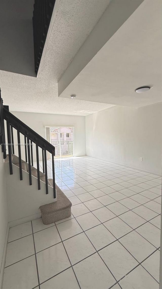10026 Hammocks Blvd, Unit 206-6, Miami, FL 33196 Photo