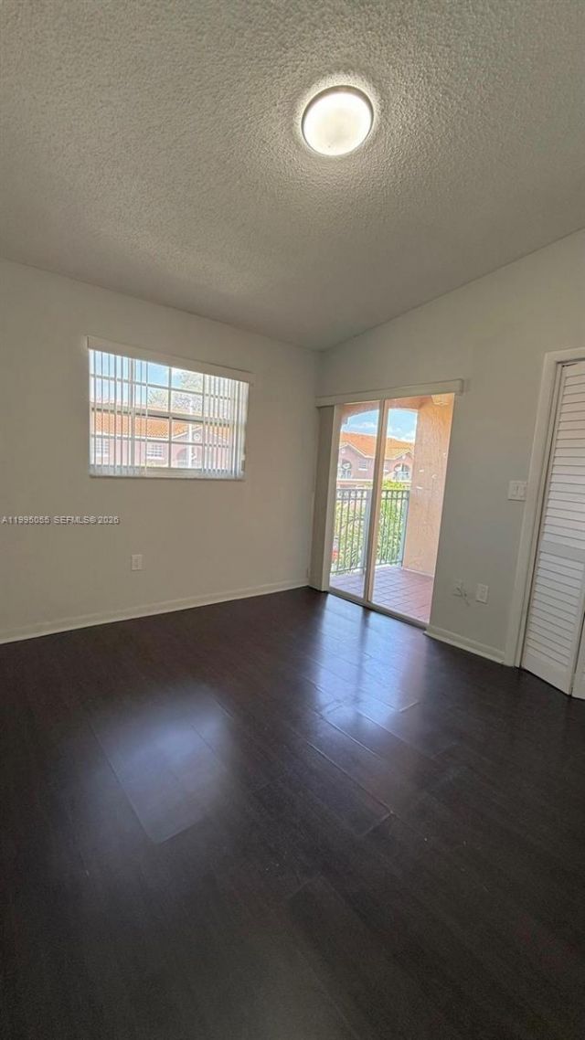 10026 Hammocks Blvd, Unit 206-6, Miami, FL 33196 Photo