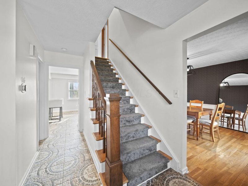 8372 Fairway Drive, Columbus, OH 43235 Photo 11