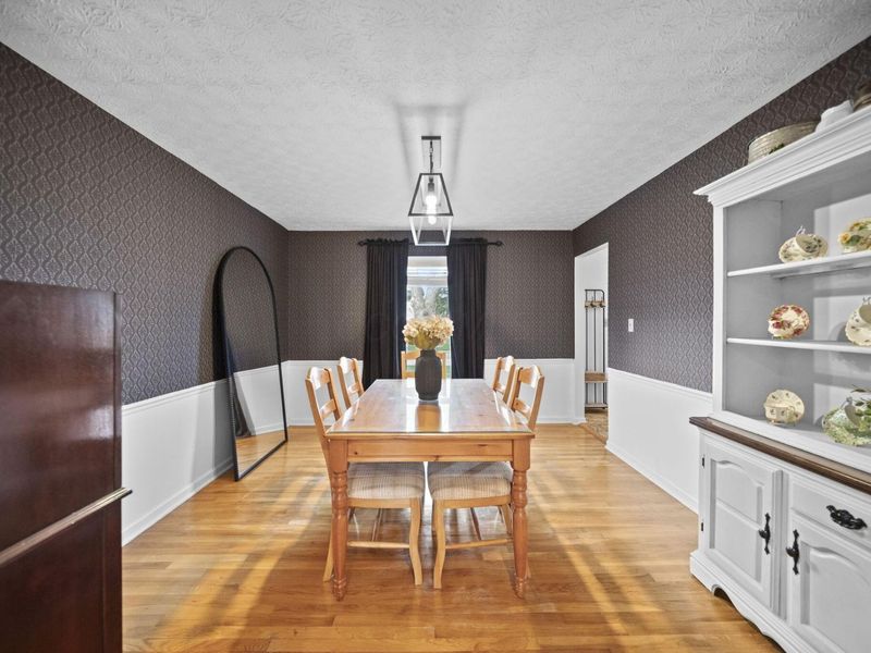 8372 Fairway Drive, Columbus, OH 43235 Photo 14