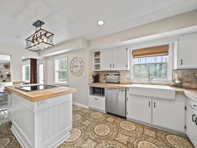 8372 Fairway Drive, Columbus, OH 43235 Photo 17