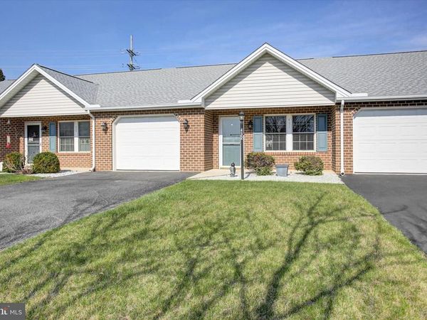432 KARA WAY, SHIPPENSBURG, PA 17257