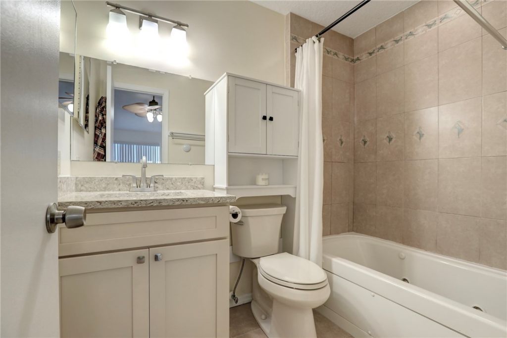 5720 Pelican Pointe Drive, Unit 3, Sebastian, FL 32958 Photo