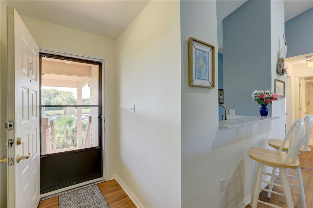 5720 Pelican Pointe Drive, Unit 3, Sebastian, FL 32958 Photo