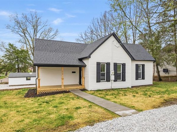 1020 W Cherry Street , Troy, MO 63379