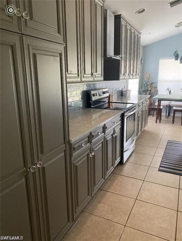 1405 Tiffany Ln, Unit 1408, Naples, FL 34105 Photo