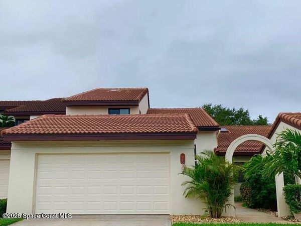 905 Parkside Place, Unit 905, Indian Harbour Beach, FL 32937