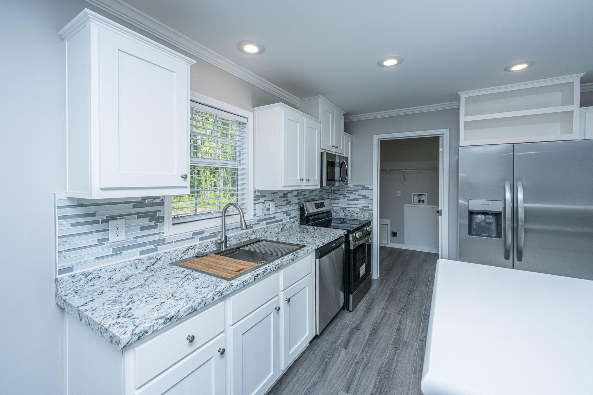 324 Bedford Road Photo 17