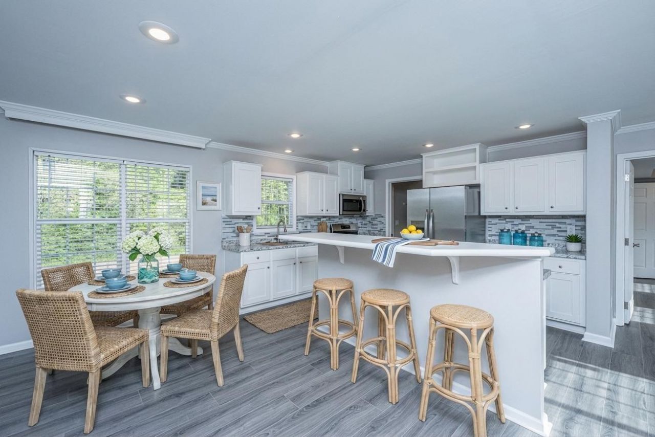 324 Bedford Road Photo 18