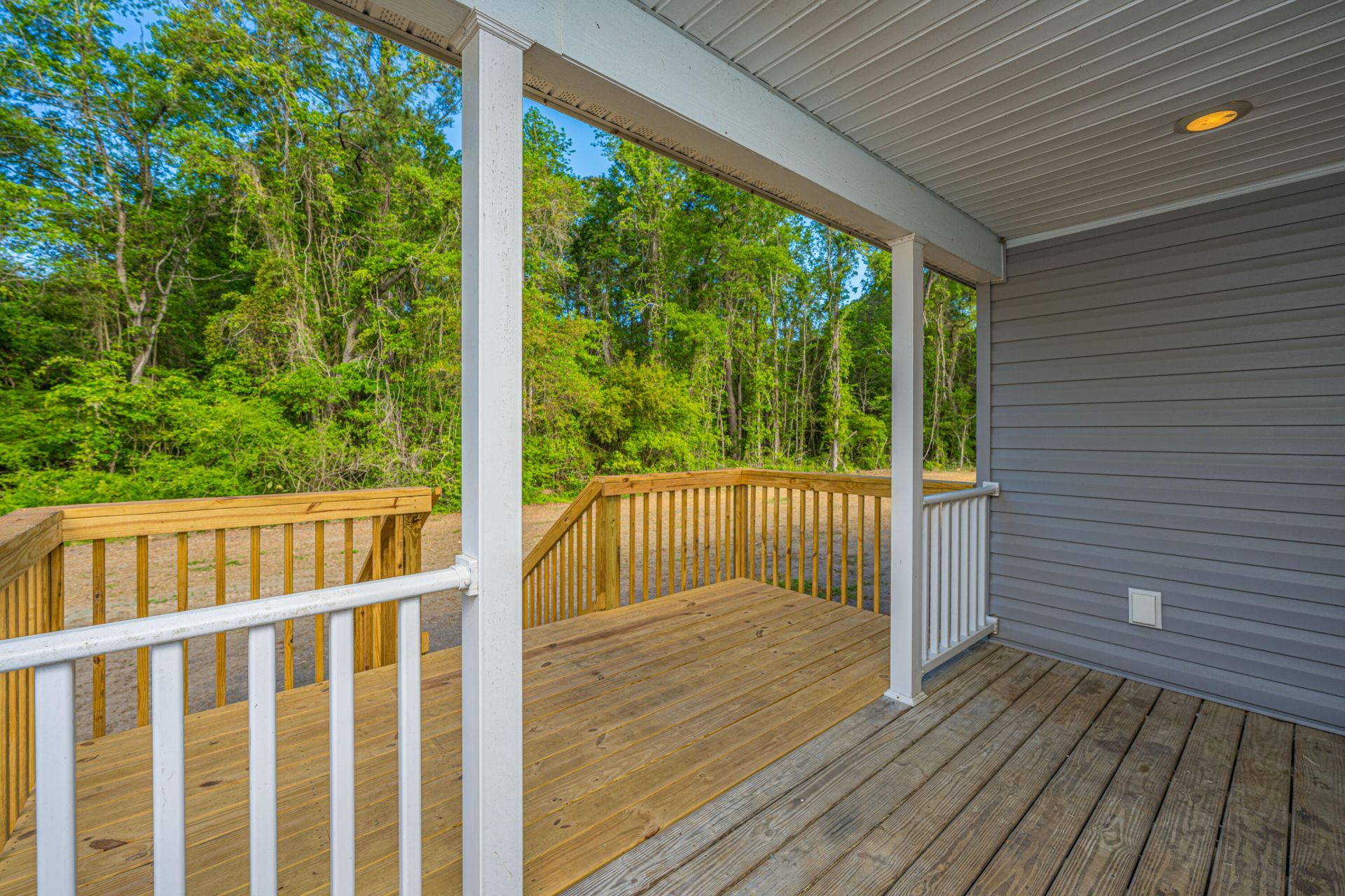 324 Bedford Road Photo 33