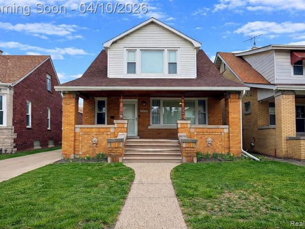 3841 Caniff Street, Hamtramck, MI 48212
