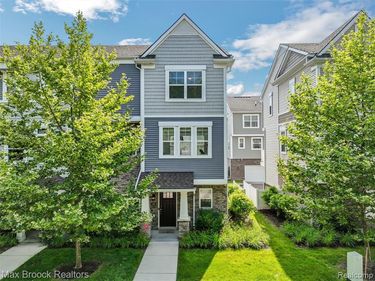 395 Glendale Lane, Ferndale, MI 48220