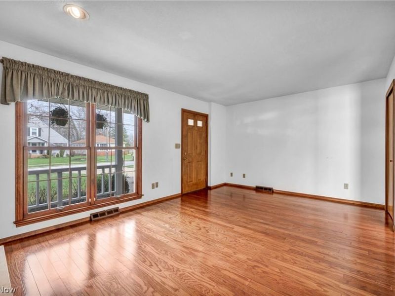 37510 Park Avenue, Willoughby, OH 44094 Photo 11