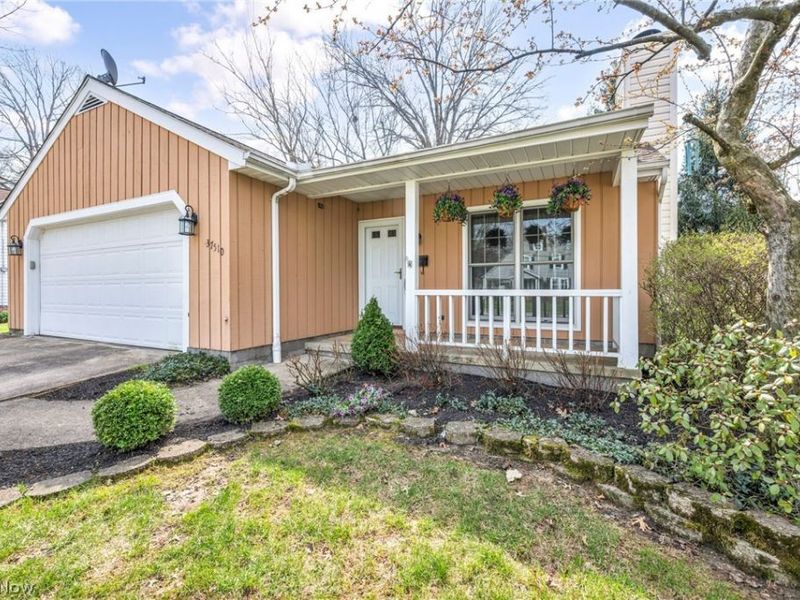 37510 Park Avenue, Willoughby, OH 44094 Photo 4