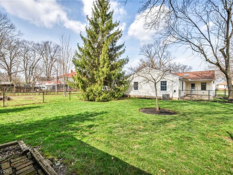 37510 Park Avenue, Willoughby, OH 44094 Photo 9