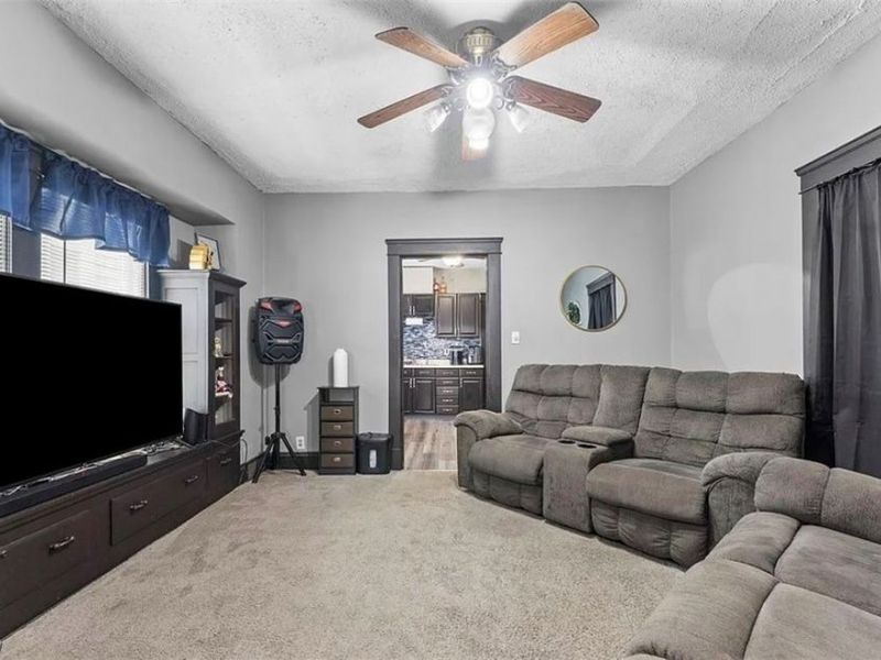 3340 W 98th Street , Cleveland, OH 44102 Photo 2