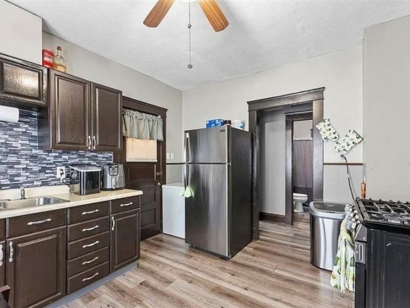 3340 W 98th Street , Cleveland, OH 44102 Photo 6