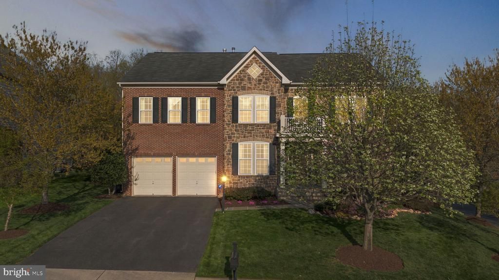 9323 CASTLE HILL ROAD , SPRINGFIELD, VA 22153