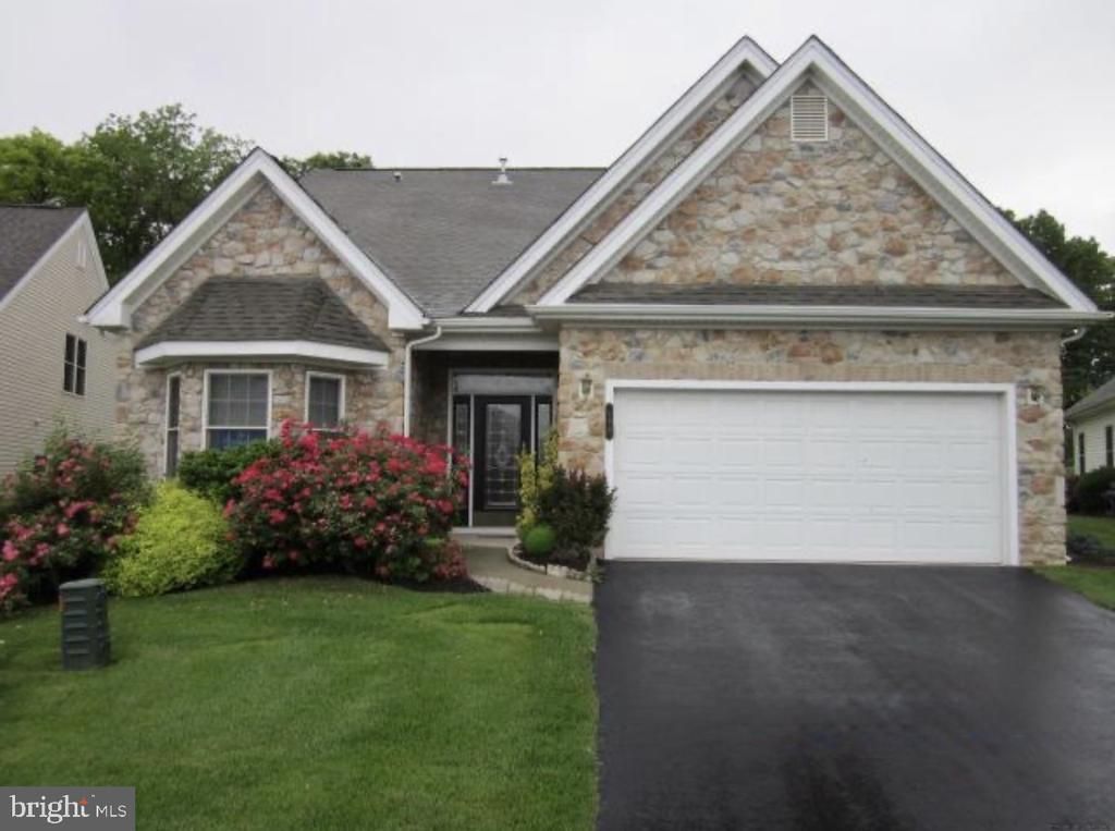 158 GLENMOOR CIRCLE N, EASTON, PA 18045